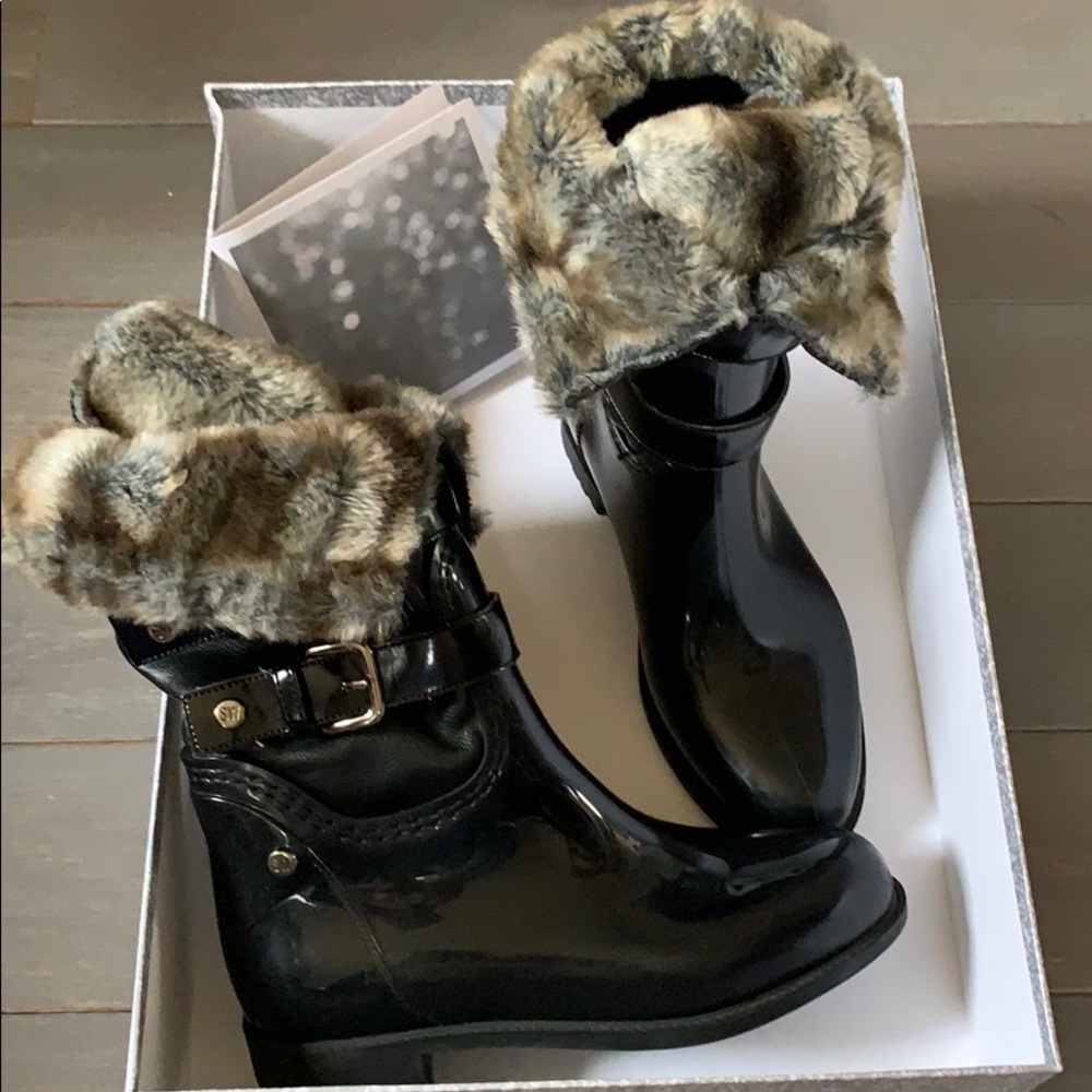 Stuart Weitzman Snowflake boots 35